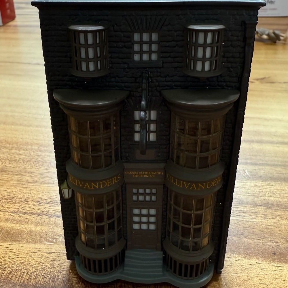SOLD- Hallmark Ollivanders Wand Shop ornament